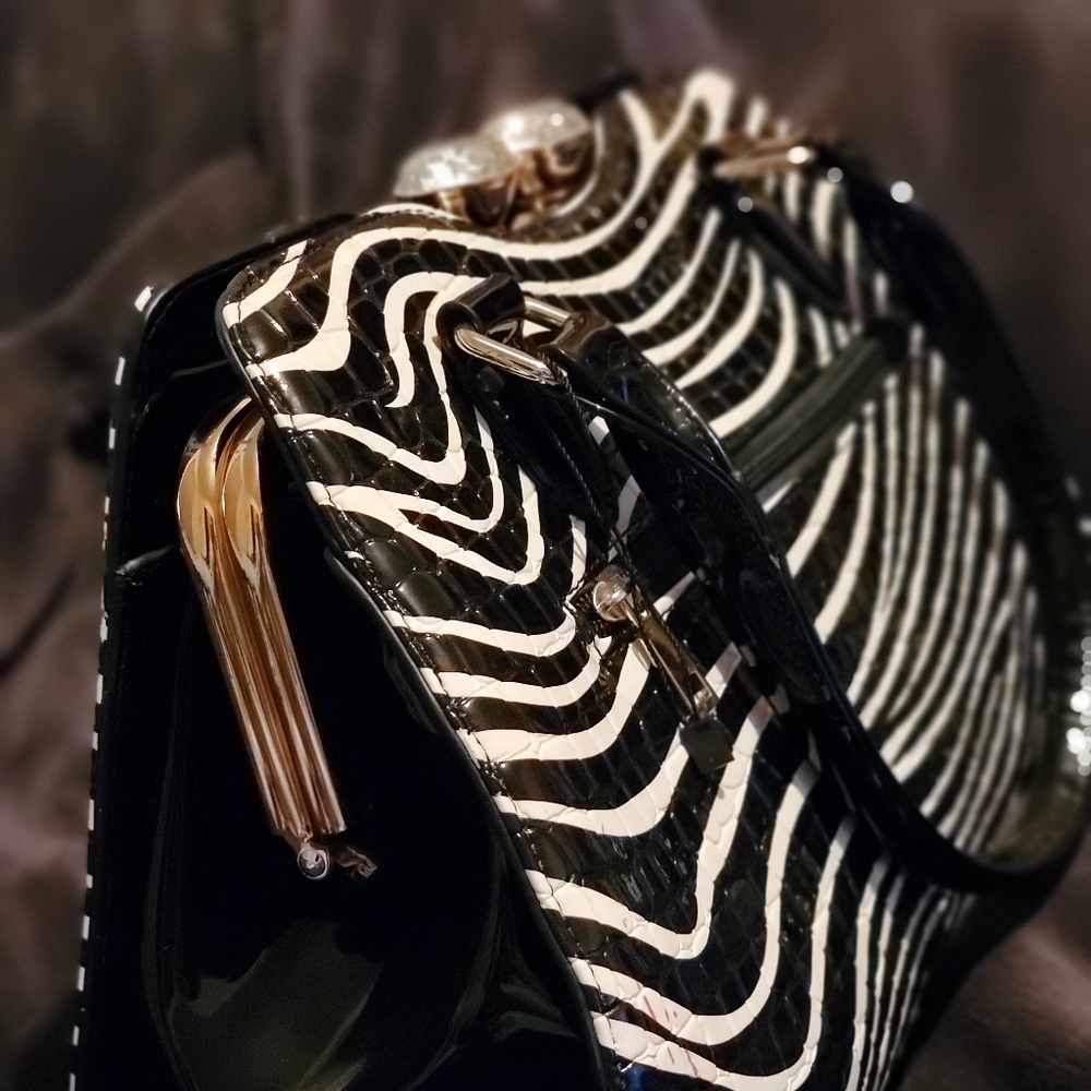 Vinyl Zebra Print Handbag w/strap